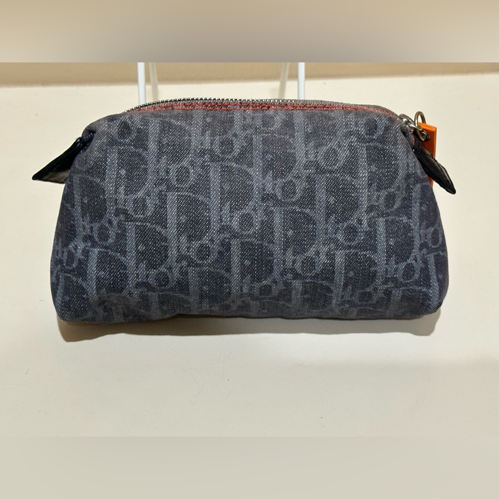 Christian Dior
Denim Cosmetic Bag - Picture 6 of 13